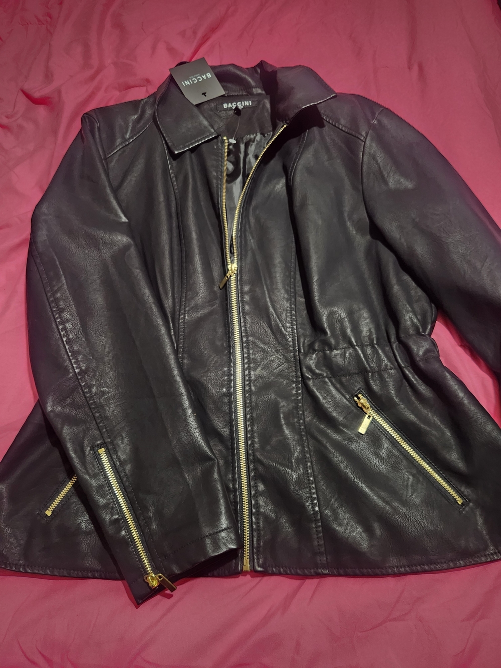 BACCINI Women’s Black Leather Zip-Front Jacket